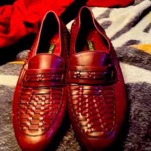 Beautiful size nine men’s loafers made in Italy